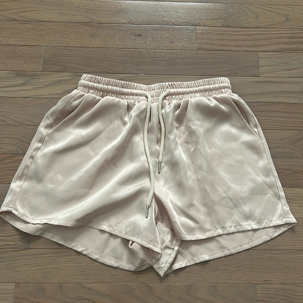 NWOT Edikted Champagne Shorts